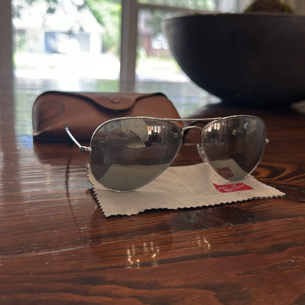 Ray Ban Aviator Glasses - Picture 4 of 11